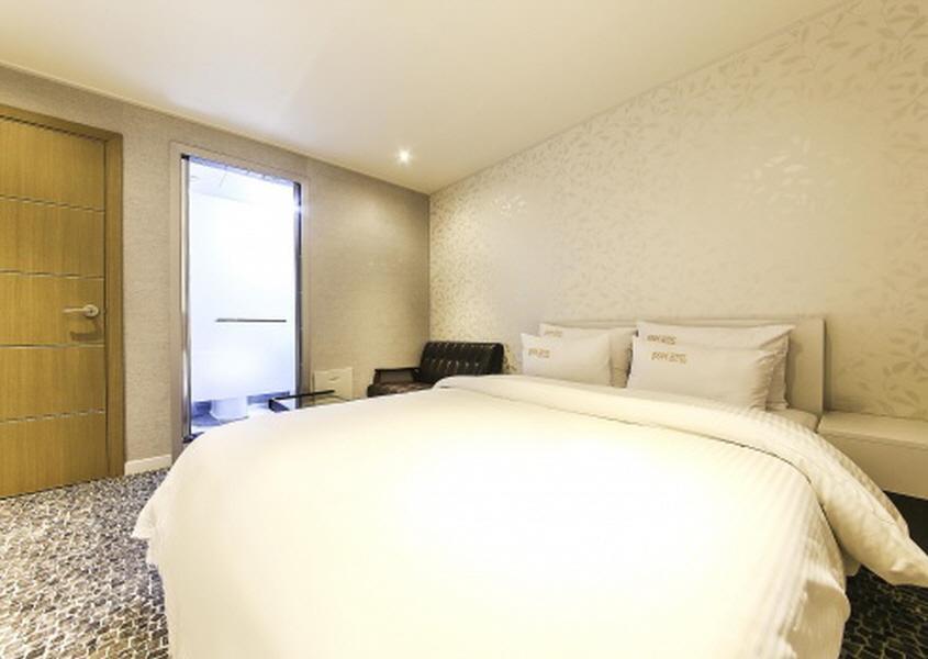 Galleria Hotel Suwon Bagian luar foto
